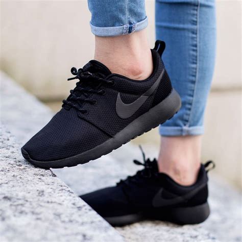 black sneaker nike|all black Nike sneakers women.